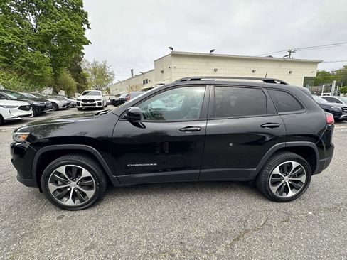 Used 2022 Jeep Cherokee Limited w/ Elite Package AWD/4WD image 6