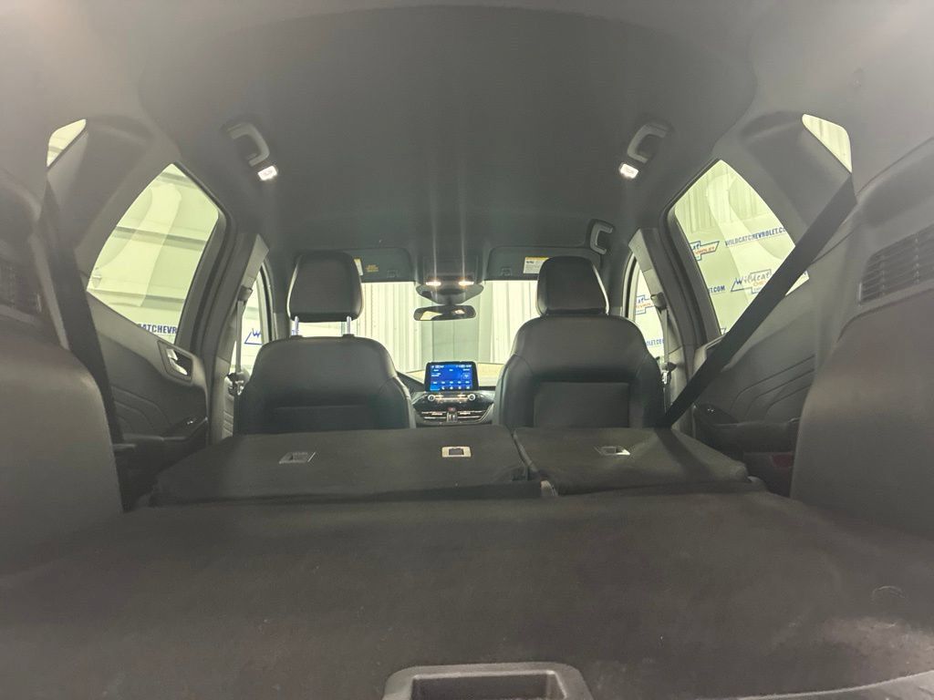 Used 2025 Ford Escape ST-Line FWD image 33