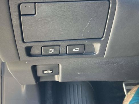 Used 2018 Lexus LS 500 F Sport w/ Accessory Package (Z2) RWD image 30