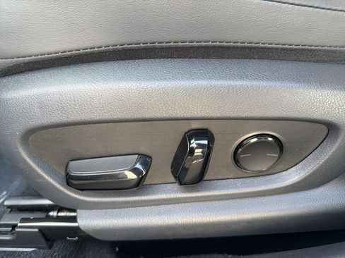 Used 2023 Lexus ES 350 w/ Premium Package image 19