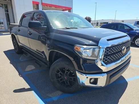 Used 2020 Toyota Tundra SR5 w/ TRD 18" Wheel Package AWD/4WD image 3