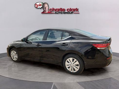 Used 2025 Nissan Sentra S FWD image 2