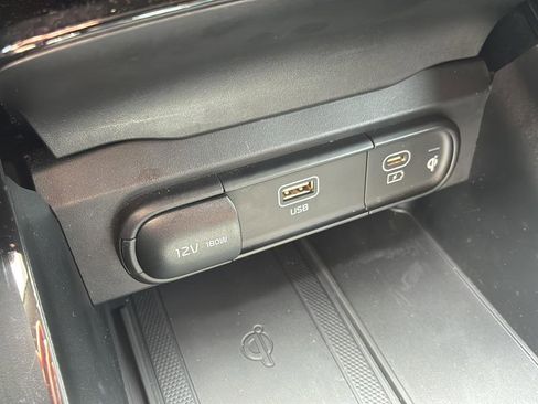 Used 2023 Kia Telluride S AWD/4WD image 29