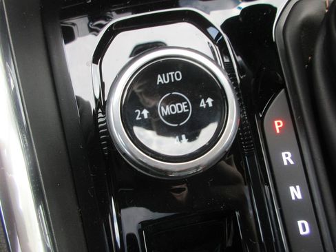 New 2026 GMC Canyon AT4 w/ Technology Plus Package AWD/4WD image 17