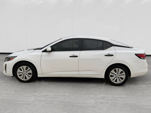 Used 2025 Nissan Sentra S FWD image 2