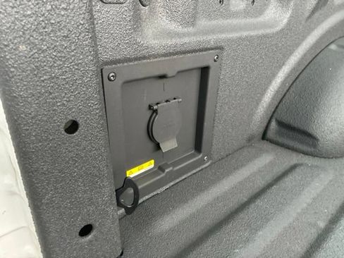 Used 2022 Ford F150 XLT w/ Equipment Group 302A High AWD/4WD image 14