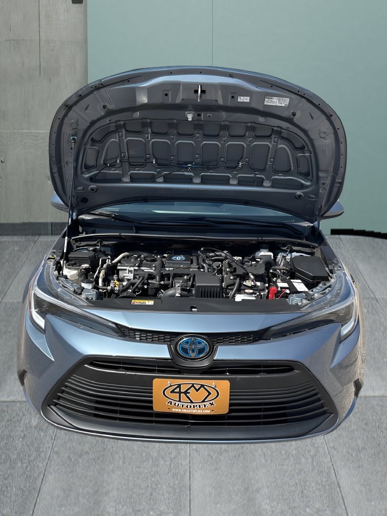 Used 2024 Toyota Corolla LE FWD image 9