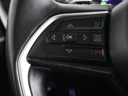 Used 2022 Jeep Grand Cherokee L Limited AWD/4WD image 45