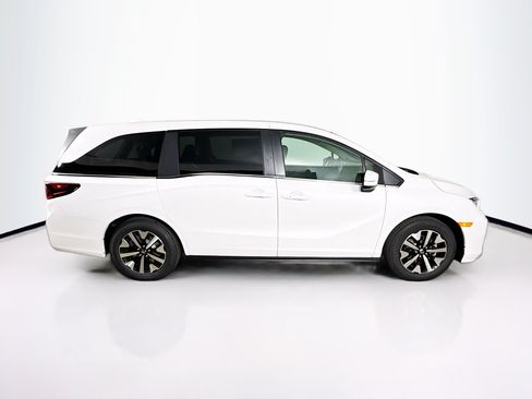New 2026 Honda Odyssey EX-L image 2