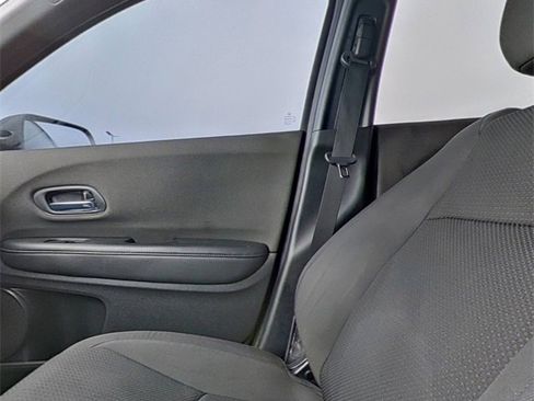 Used 2021 Honda HR-V Sport image 24