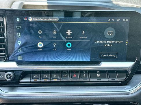 Certified 2025 Chevrolet Silverado 1500 High Country AWD/4WD image 13
