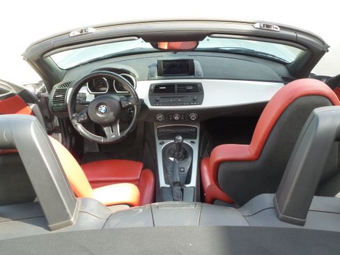 Used 2006 BMW M Roadster image 58