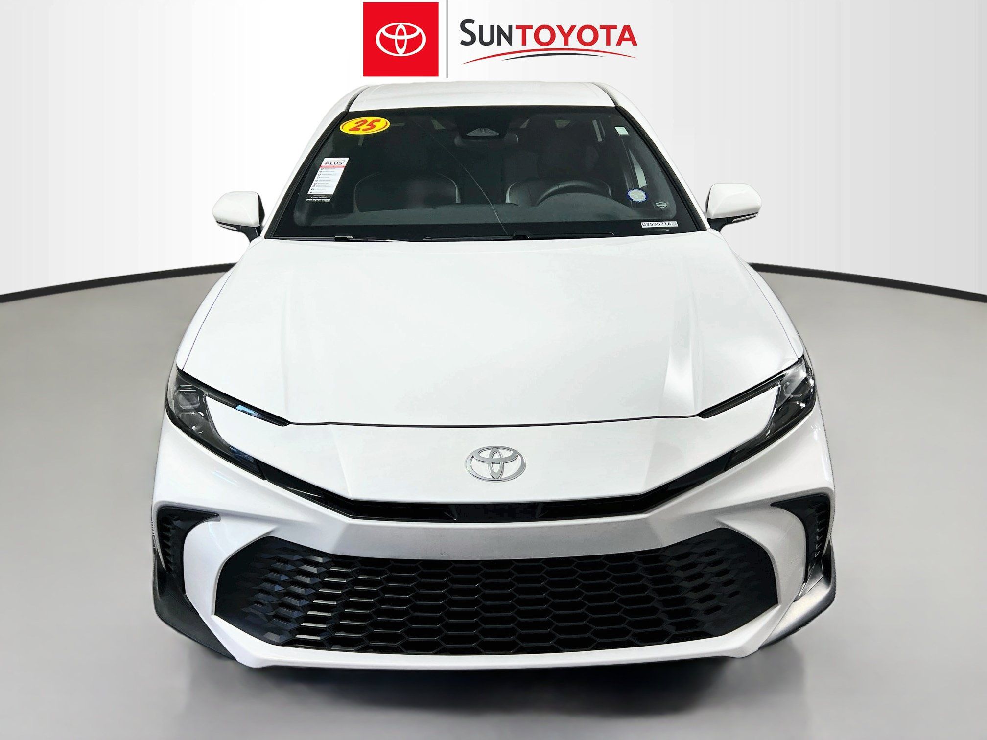 Used 2025 Toyota Camry SE FWD image 10