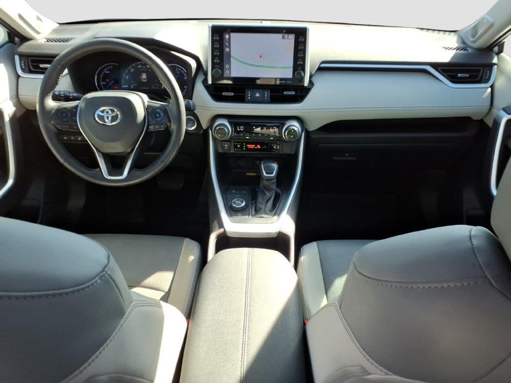 Used 2022 Toyota RAV4 Limited AWD/4WD image 13