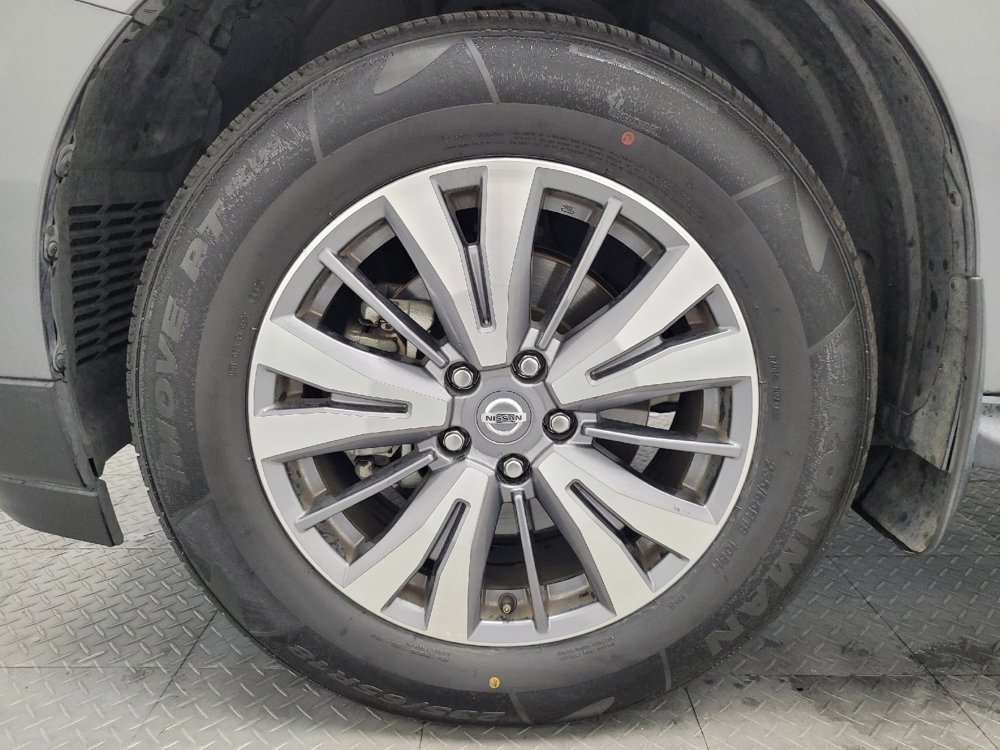 Used 2020 Nissan Pathfinder S FWD image 31
