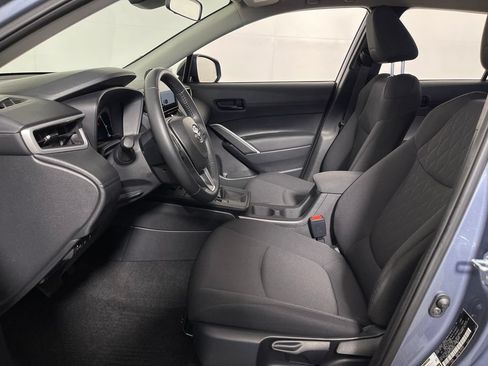 Certified 2026 Toyota Corolla Cross LE FWD image 12
