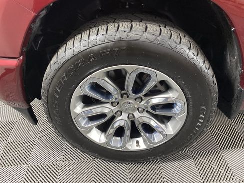 Used 2023 RAM 1500 Laramie AWD/4WD image 15