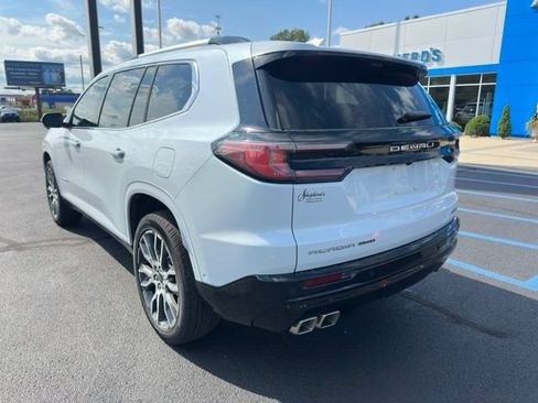 Used 2026 GMC Acadia Denali Ultimate w/ LPO, Floor Liner Package AWD/4WD image 24