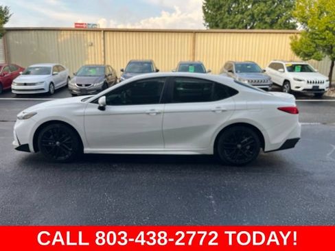 Used 2026 Toyota Camry SE FWD image 39