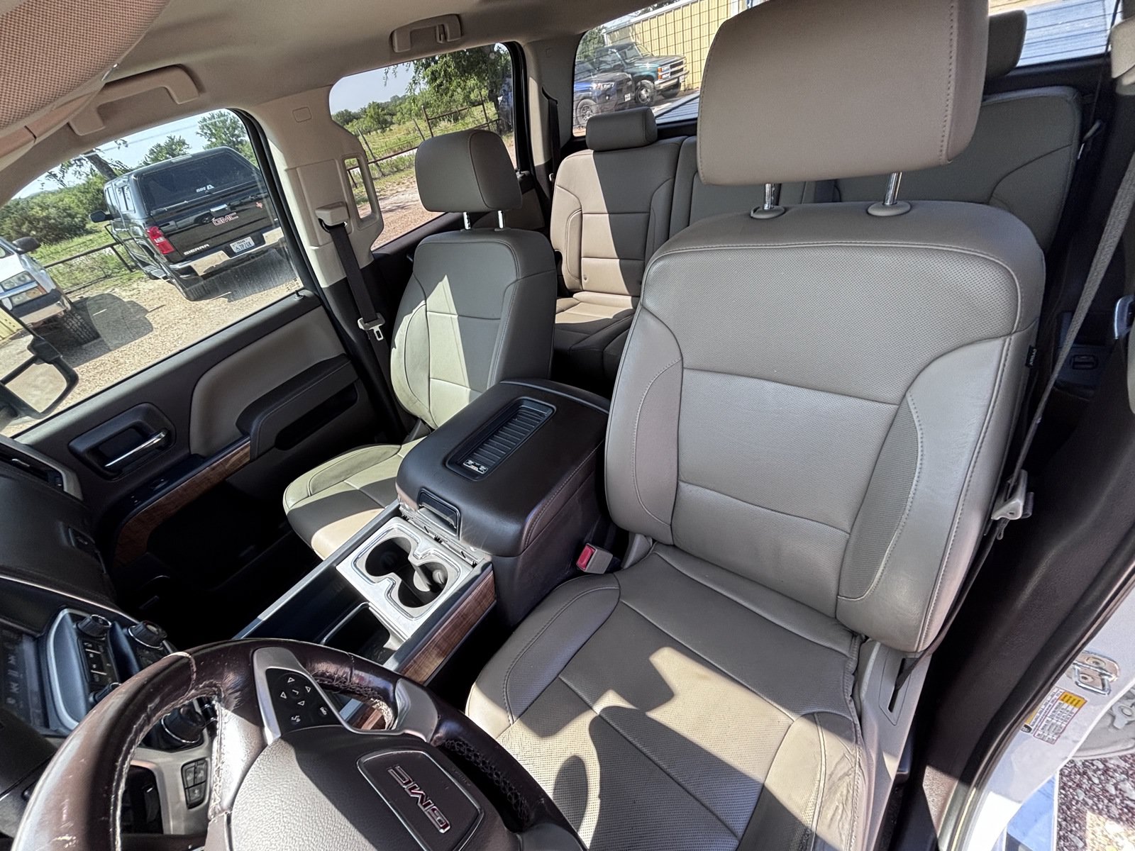 Used 2018 GMC Sierra 2500 SLT w/ Duramax Plus Package AWD/4WD image 13