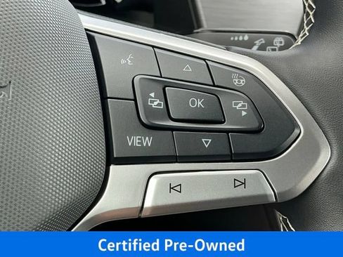 Used 2025 Volkswagen Atlas Cross Sport SE FWD image 30