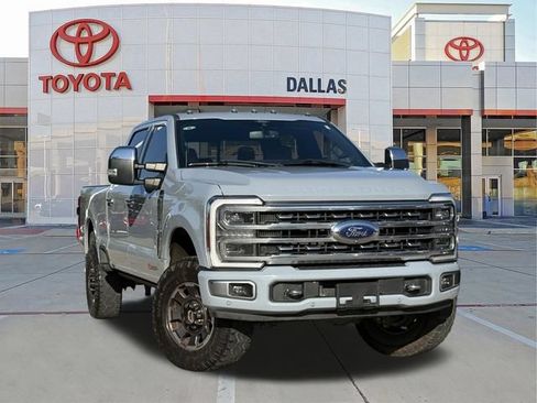 Used 2024 Ford F250 Platinum w/ Tremor Off-Road Package AWD/4WD image 1