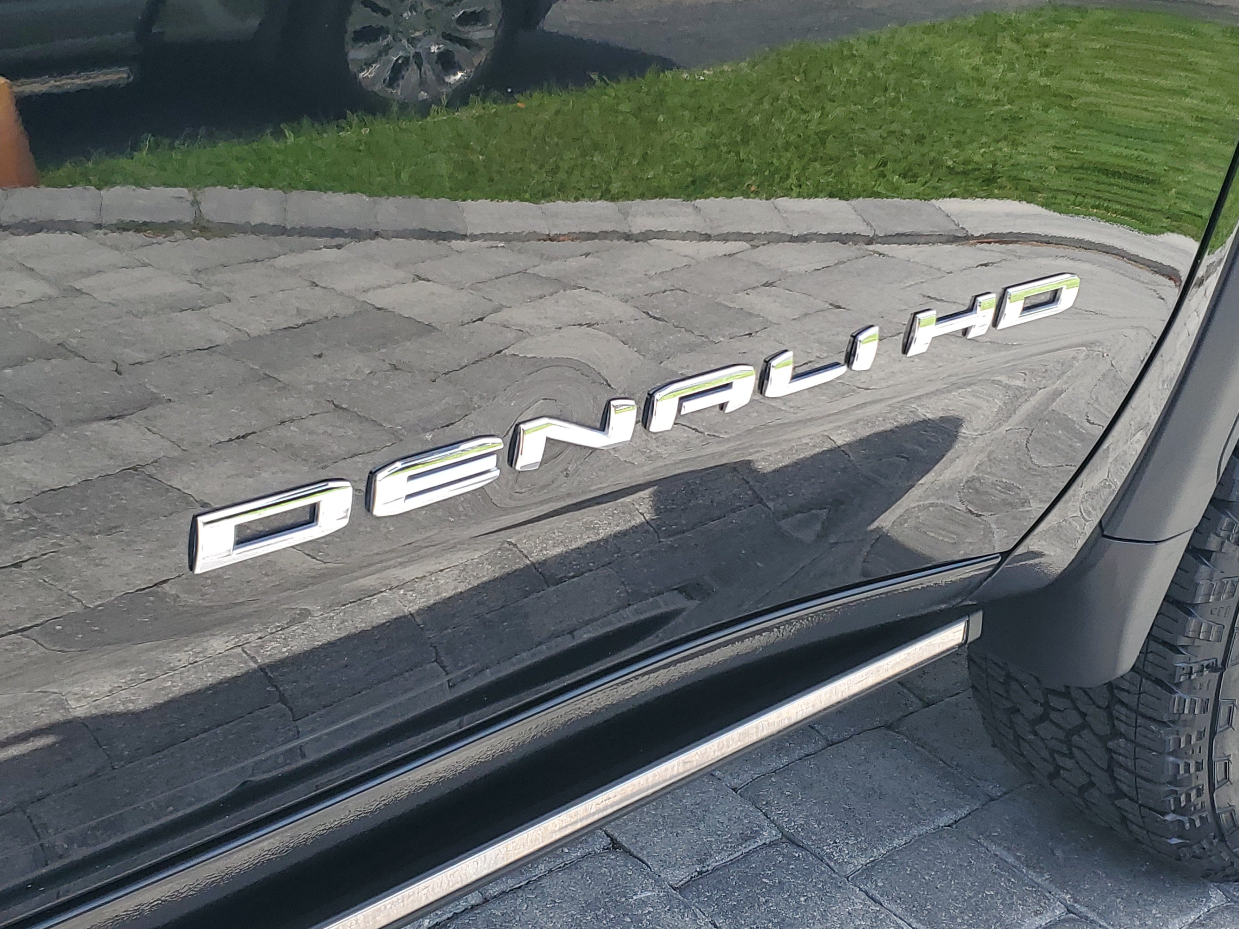 Certified 2025 GMC Sierra 2500 Denali w/ Denali Reserve Package AWD/4WD image 8