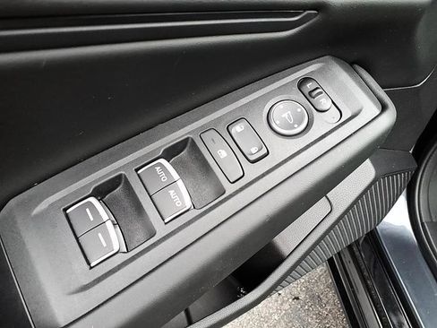 Certified 2025 Honda Accord EX-L image 12