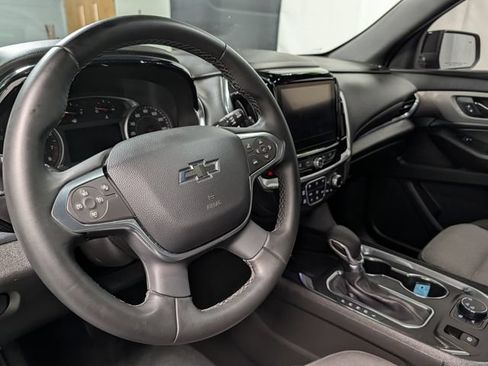 Certified 2023 Chevrolet Traverse LT w/ Midnight/Sport Edition AWD/4WD image 18