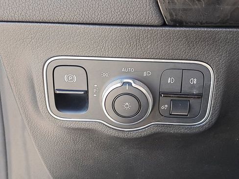 Used 2021 Mercedes-Benz GLA 250 GLA 250 image 28