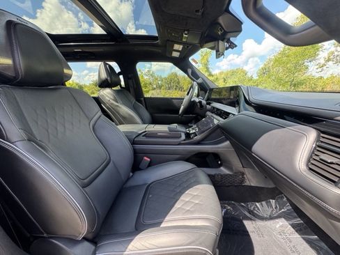 Certified 2025 INFINITI QX80 Autograph w/ Premium Cargo Package image 33