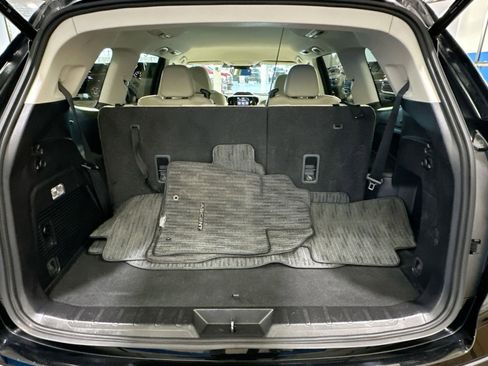 Used 2023 Subaru Ascent Limited image 35