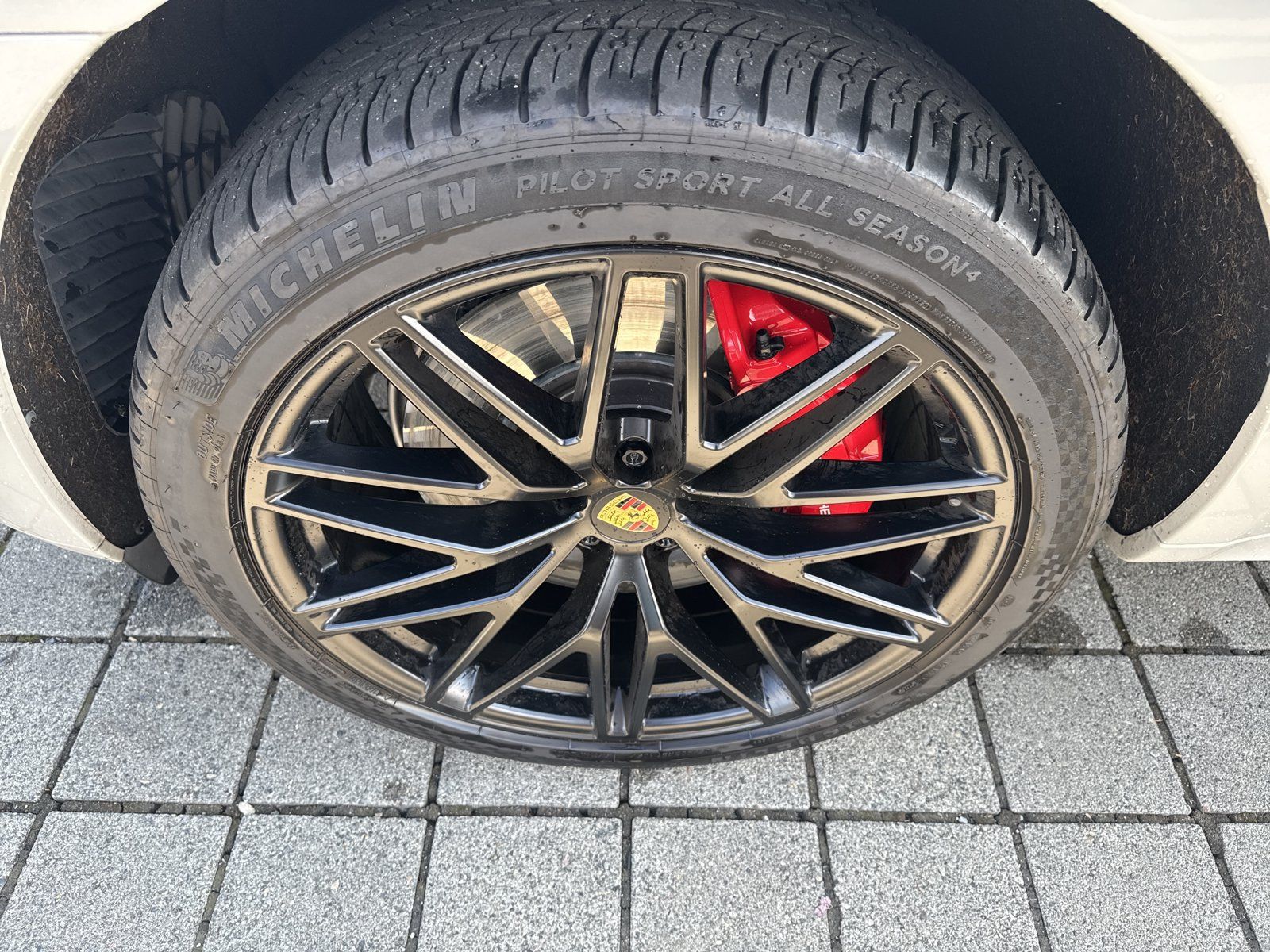Used 2023 Porsche Macan GTS AWD/4WD image 9