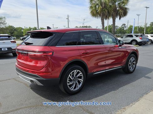 Used 2023 Lincoln Corsair FWD w/ Equipment Group 101A image 5