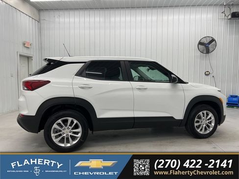 New 2026 Chevrolet TrailBlazer LS w/ LS Convenience Package AWD/4WD image 2
