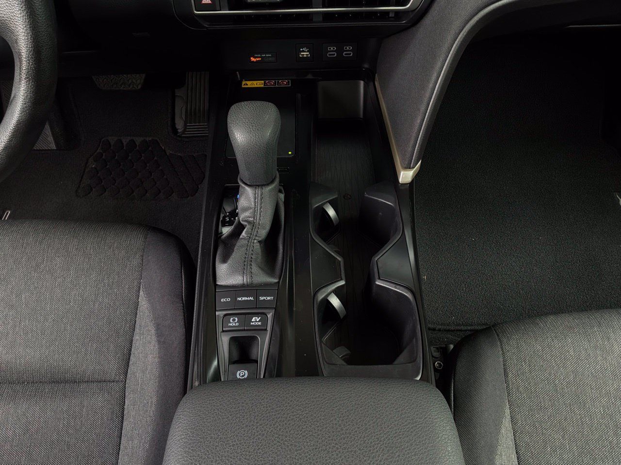 Used 2026 Toyota Camry LE FWD image 15