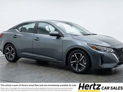 Used 2025 Nissan Sentra SV image 1