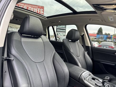 Used 2022 BMW X7 xDrive40i AWD/4WD image 17