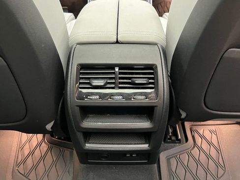 Certified 2024 BMW X5 xDrive40i w/ Premium Package AWD/4WD image 9