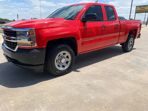 Used 2017 Chevrolet Silverado 1500 W/T AWD/4WD image 3