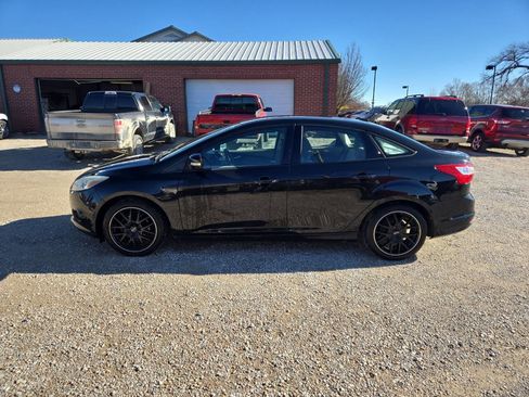 Used 2014 Ford Focus SE image 5