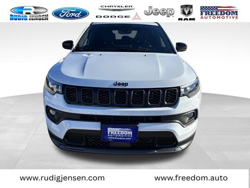 New 2026 Jeep Compass Latitude image 2