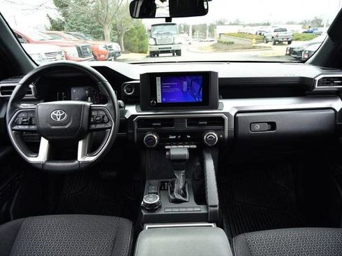 Used 2025 Toyota 4Runner Limited image 8
