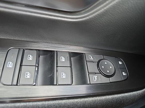 New 2026 Nissan Kicks SV AWD/4WD image 29
