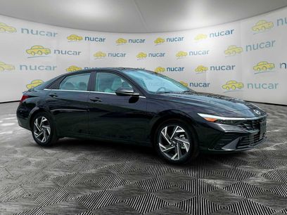 New 2025 Hyundai Elantra Limited