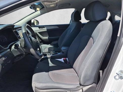 Used 2019 Hyundai Sonata SE FWD image 16