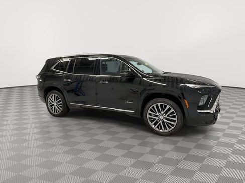 Certified 2025 Buick Enclave Avenir AWD/4WD image 12