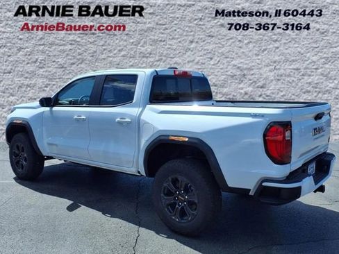 New 2025 GMC Canyon Elevation w/ Convenience Package image 8