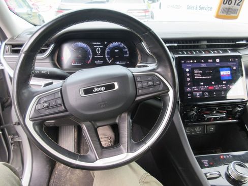 Used 2021 Jeep Grand Cherokee L Limited image 13