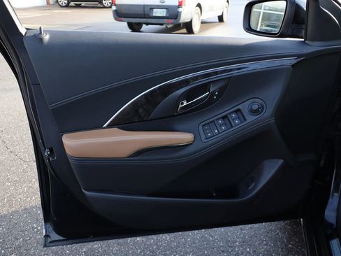 Used 2016 Buick LaCrosse Sport Touring image 9